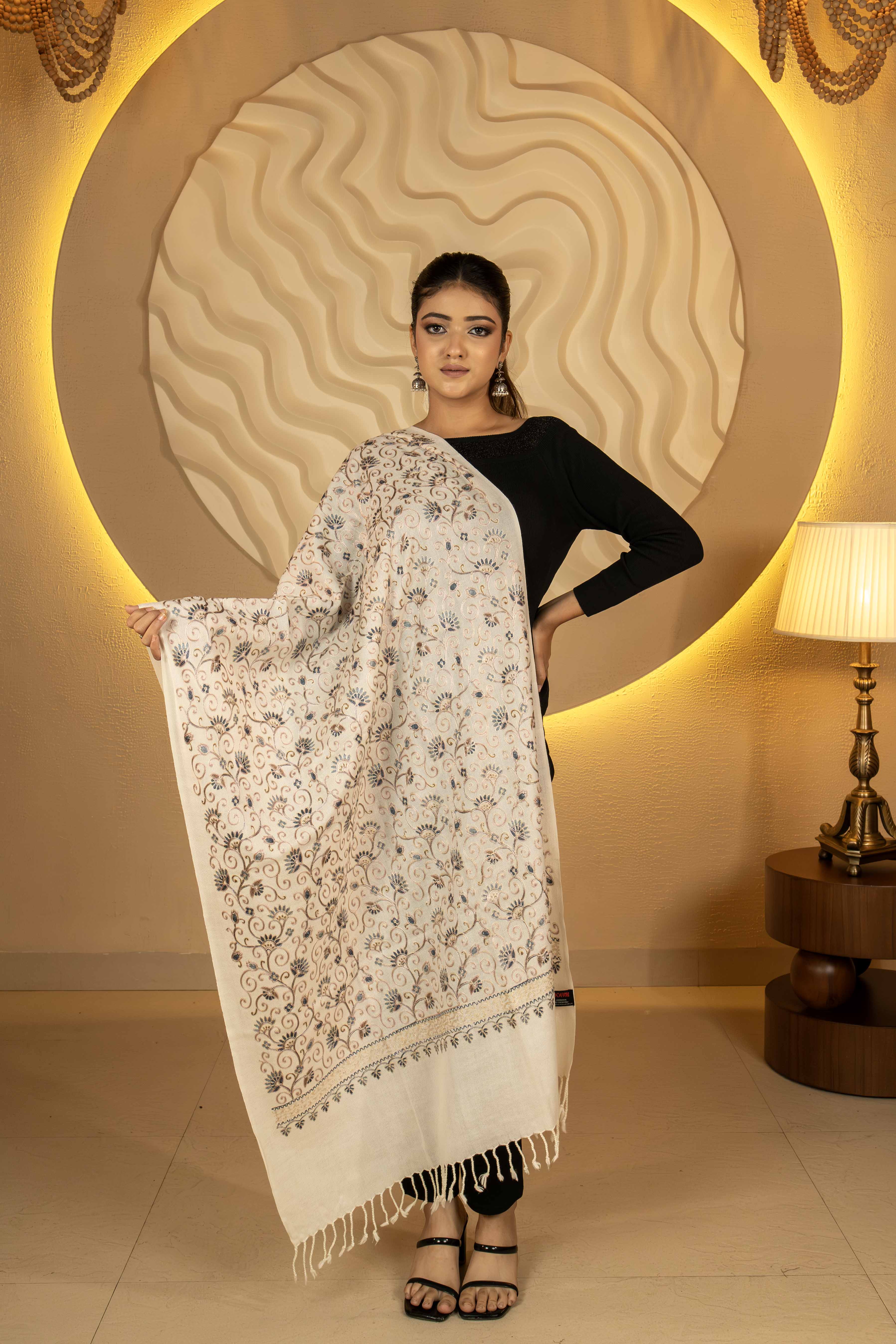 Aari Embroidered White Pure Wool Stole For Women