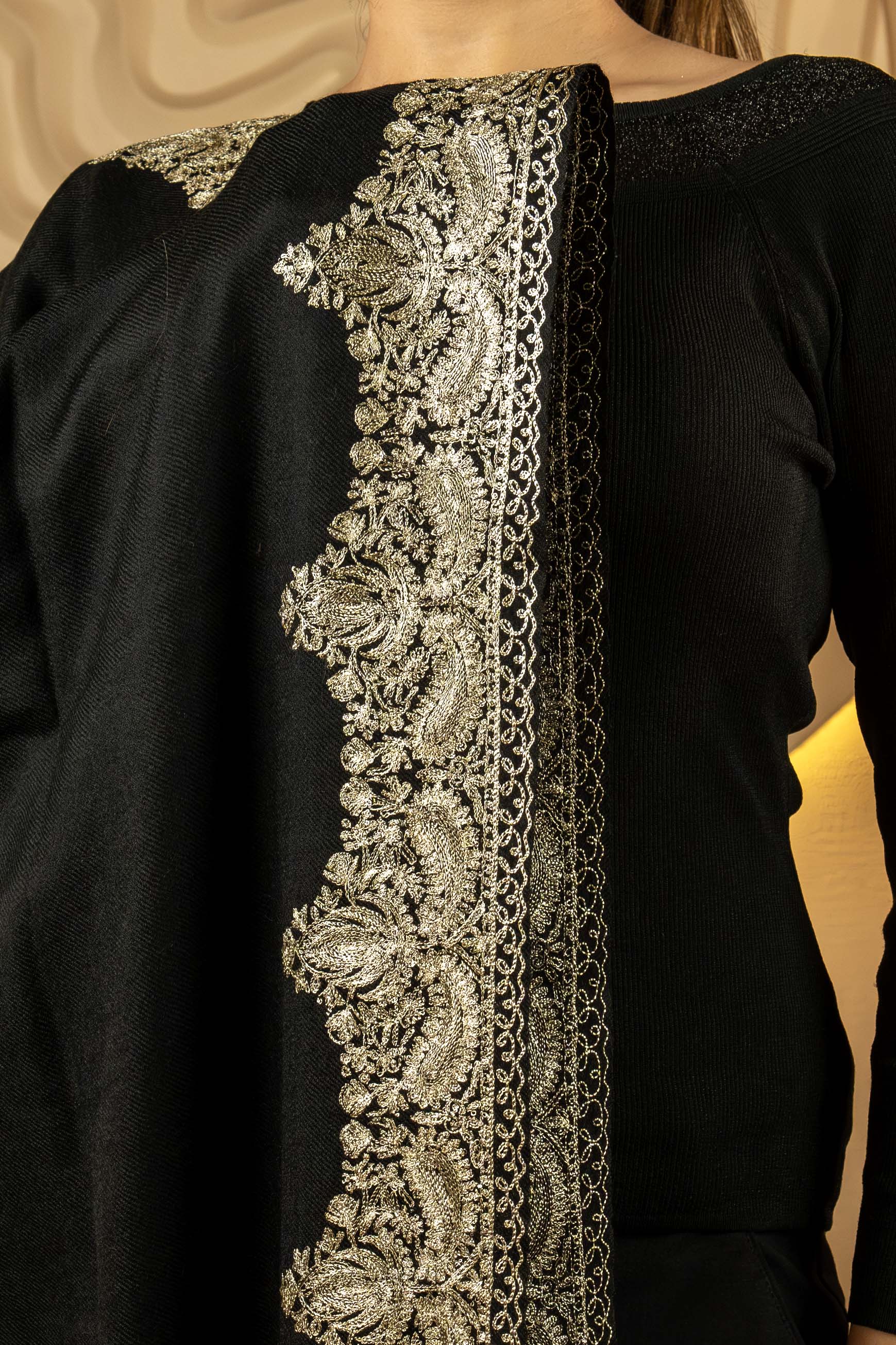 Aari Embroidered Black Pure Wool Stole For Women