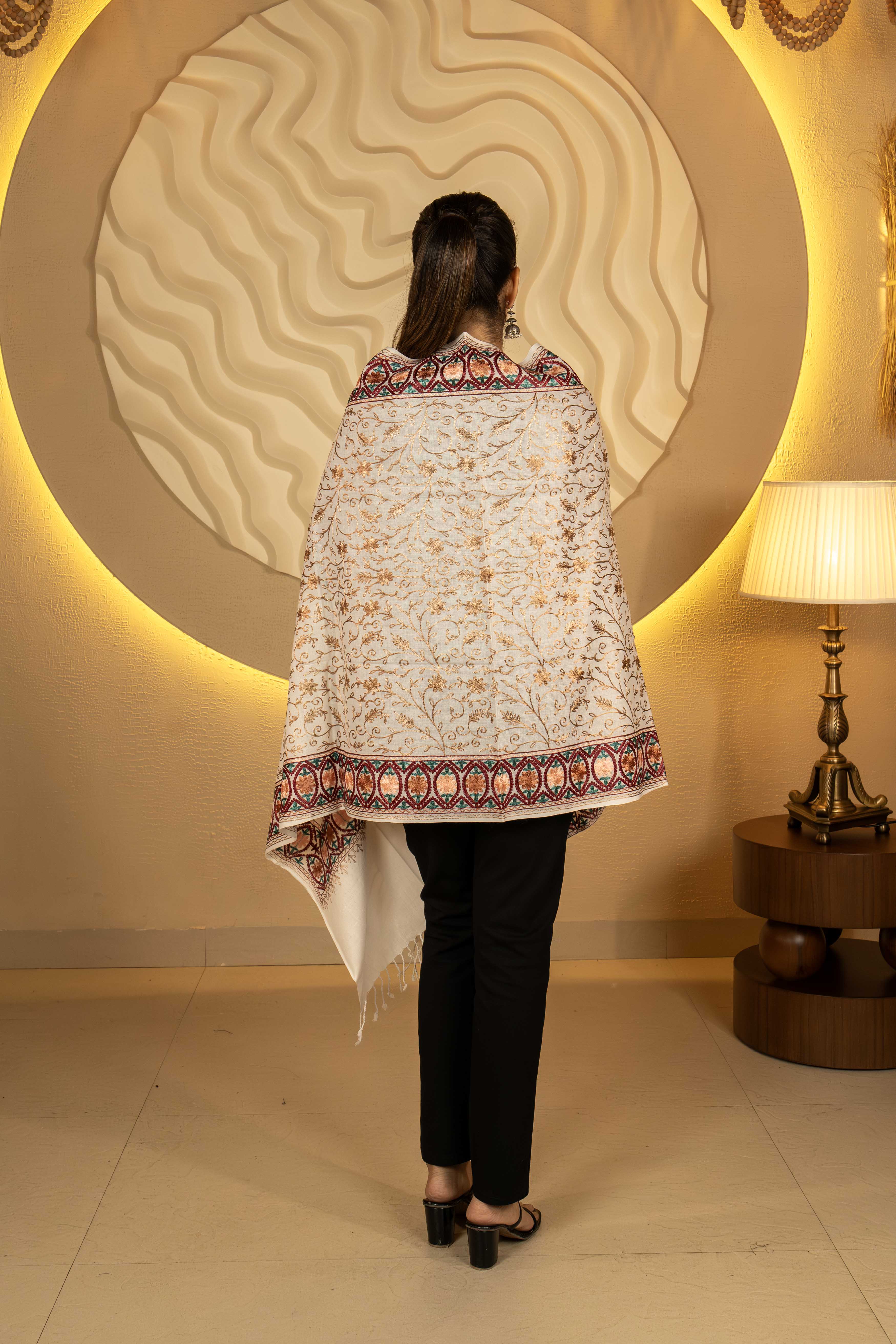 Aari Embroidered White Poly Wool Stole For Women